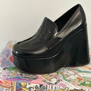 Jeffrey Campbell black women’s loafers